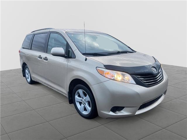 2012 Toyota Sienna V6 7 Passenger