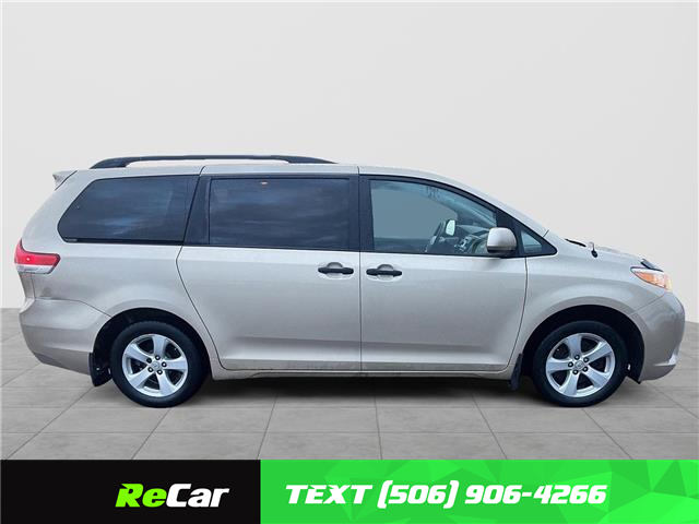 2012 Toyota Sienna V6 7 Passenger