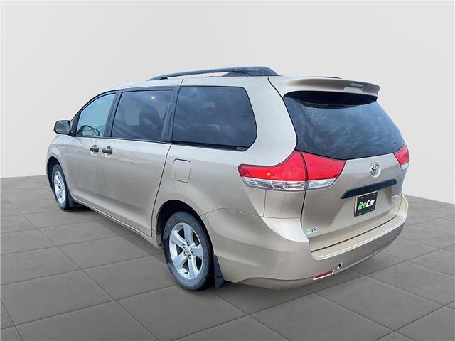 2012 Toyota Sienna V6 7 Passenger