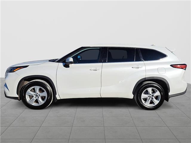 2022 Toyota Highlander LE