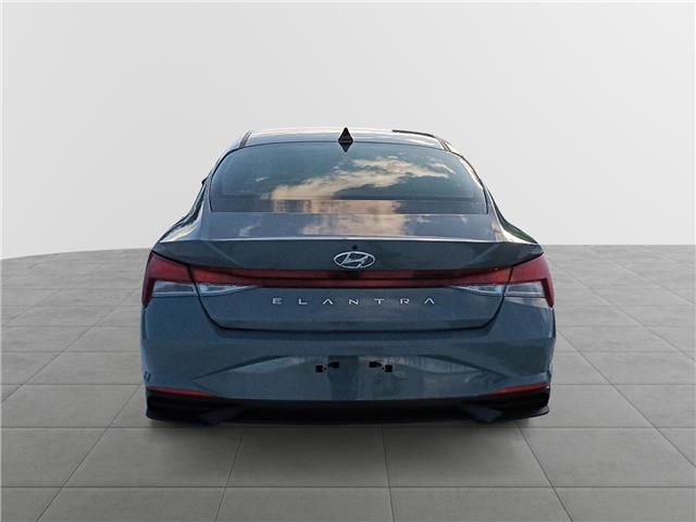 2022 Hyundai Elantra Preferred