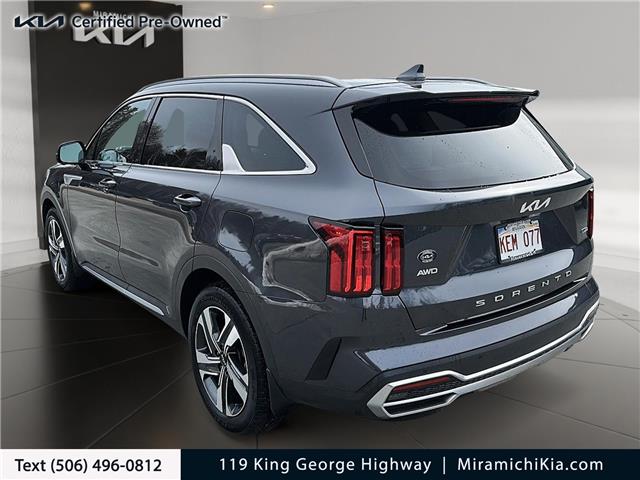 2022 Kia Sorento Plug-In Hybrid SX w/Grey Interior
