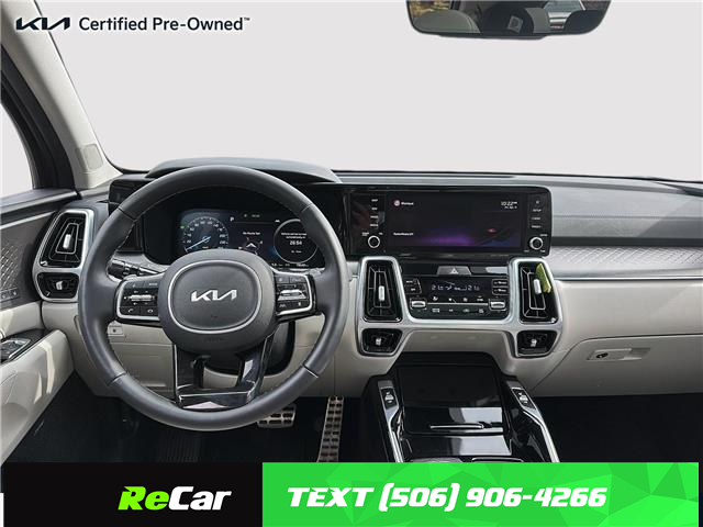 2022 Kia Sorento Plug-In Hybrid SX w/Grey Interior