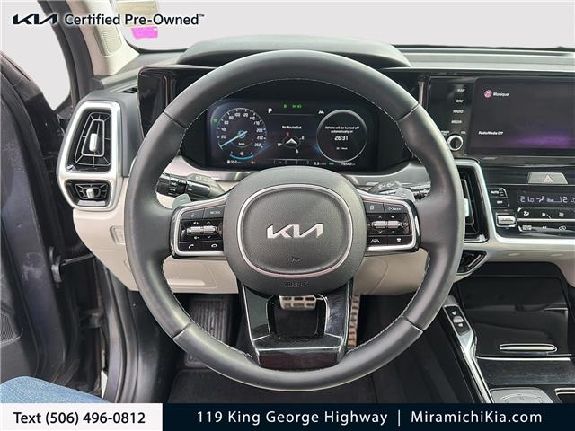 2022 Kia Sorento Plug-In Hybrid SX w/Grey Interior
