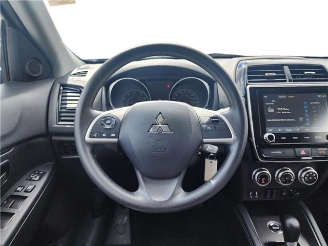 2024 Mitsubishi RVR ES