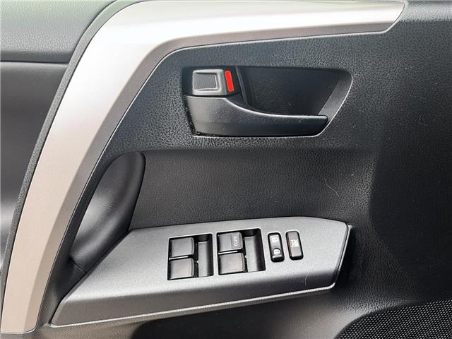 2017 Toyota RAV4 Hybrid LE+