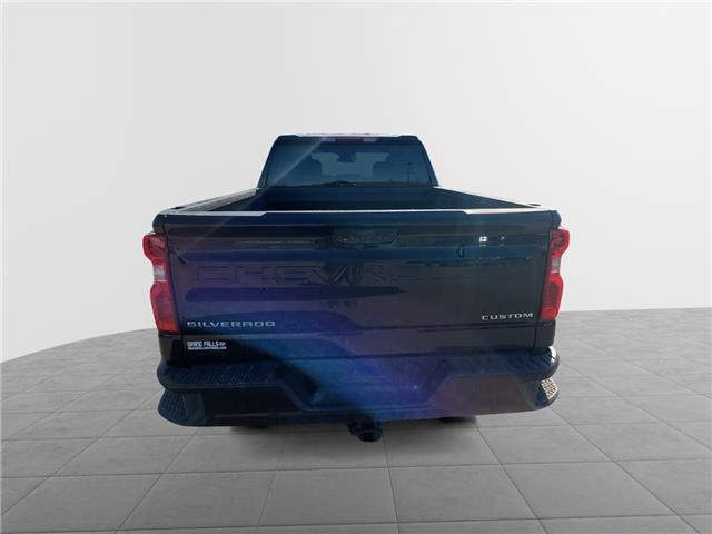 2022 Chevrolet Silverado 1500 Custom Trail Boss
