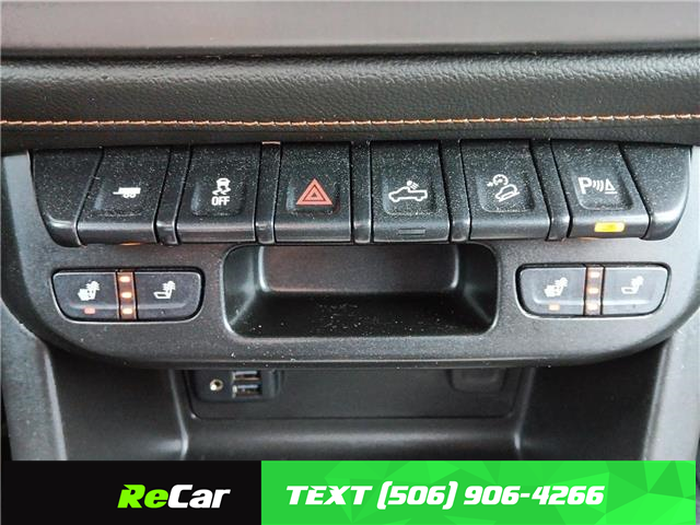 2021 GMC Canyon AT4 w/Leather