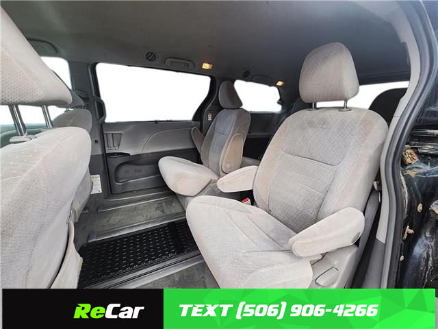 2017 Toyota Sienna LE 7 Passenger