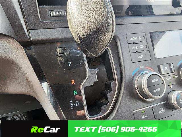 2017 Toyota Sienna LE 7 Passenger