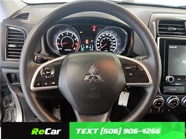 2024 Mitsubishi RVR ES