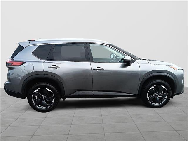 2024 Nissan Rogue SV Moonroof