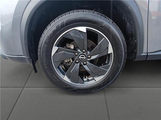 2024 Nissan Rogue SV Moonroof