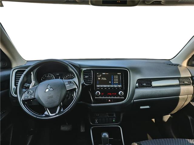 2020 Mitsubishi Outlander SE