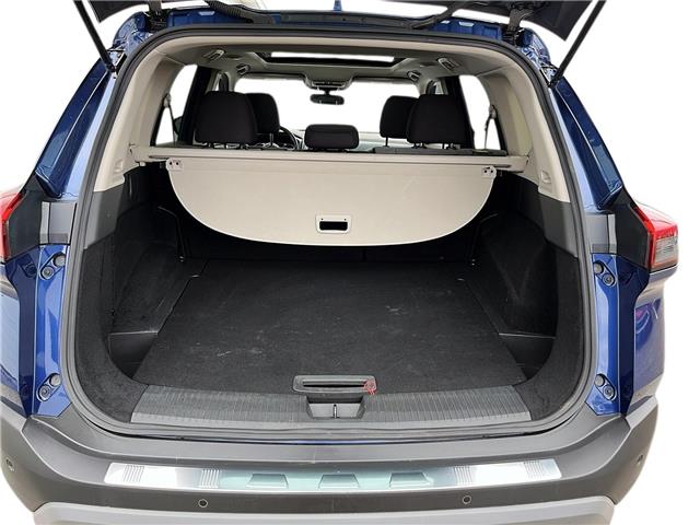 2023 Nissan Rogue SV Moonroof