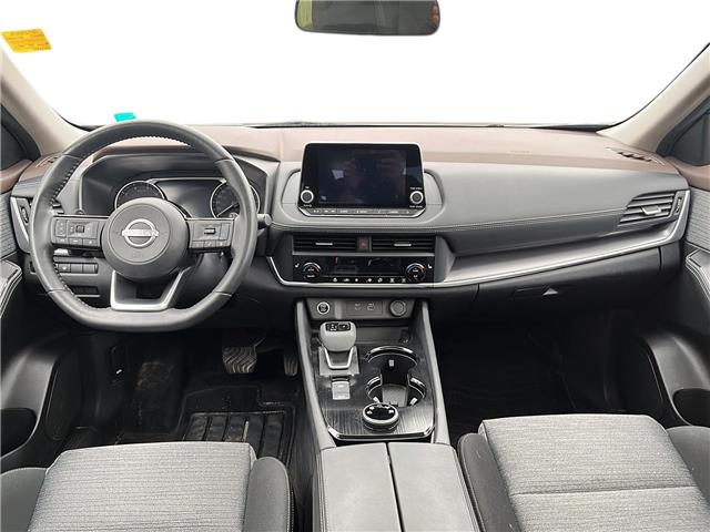 2023 Nissan Rogue SV Moonroof