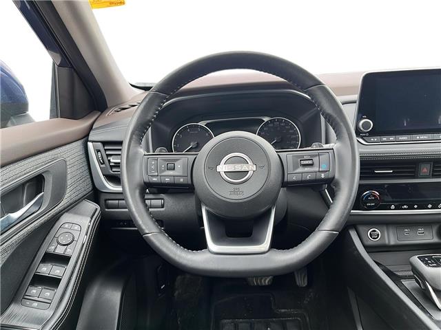2023 Nissan Rogue SV Moonroof