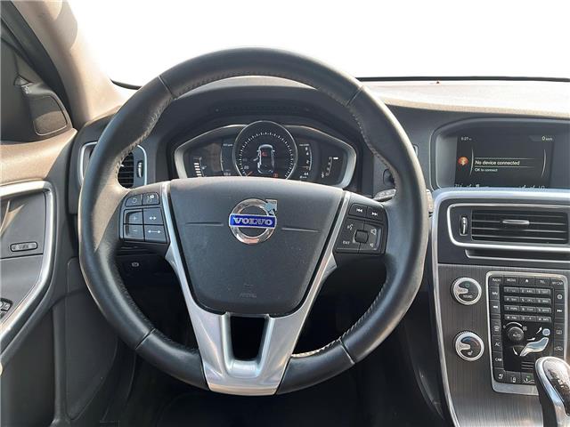 2016 Volvo V60 Cross Country T5 Premier