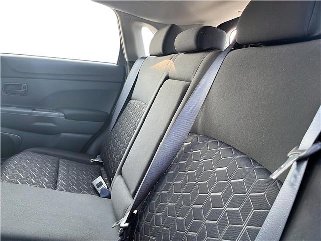 2024 Mitsubishi RVR ES