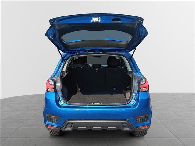 2024 Mitsubishi RVR ES