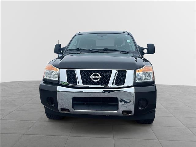 2014 Nissan Titan SV