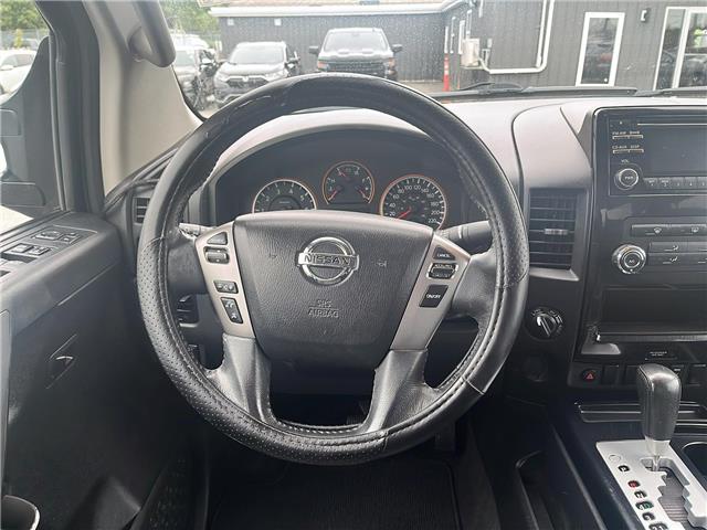 2014 Nissan Titan SV