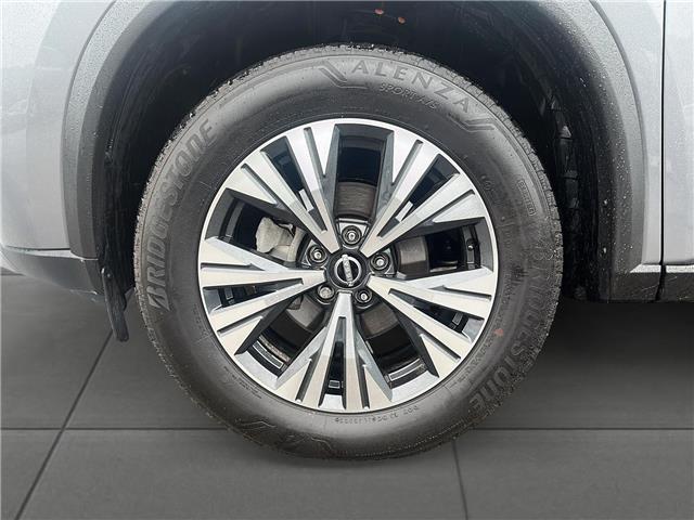 2023 Nissan Rogue SV Moonroof