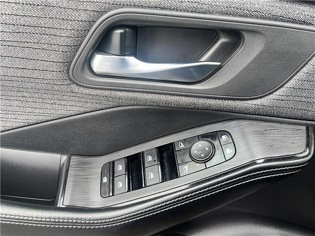 2023 Nissan Rogue SV Moonroof