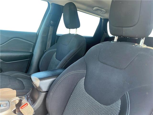 2019 Jeep Cherokee Sport