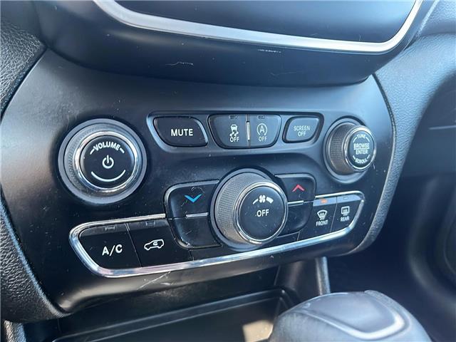 2019 Jeep Cherokee Sport