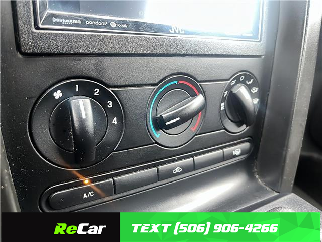 2006 Ford Mustang V6