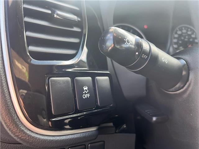 2018 Mitsubishi Outlander ES