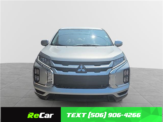 2023 Mitsubishi RVR SE