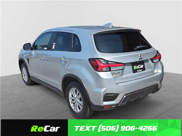 2023 Mitsubishi RVR SE