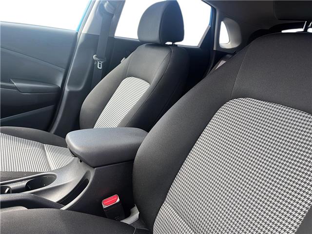 2020 Hyundai Kona 1.6T Trend w/Two-Tone Roof