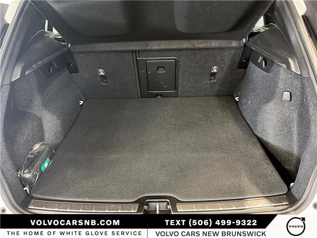 2024 Volvo XC40 B5 Plus Bright Theme