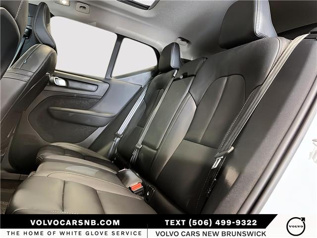 2024 Volvo XC40 B5 Plus Bright Theme