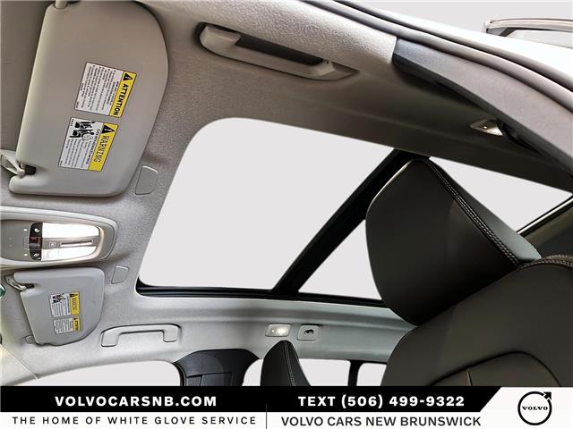 2024 Volvo XC40 B5 Plus Bright Theme
