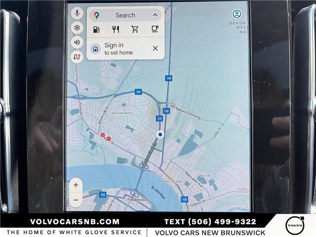 2024 Volvo XC40 B5 Plus Bright Theme