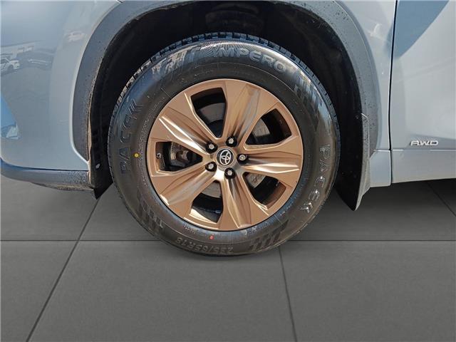 2022 Toyota Highlander Hybrid XLE