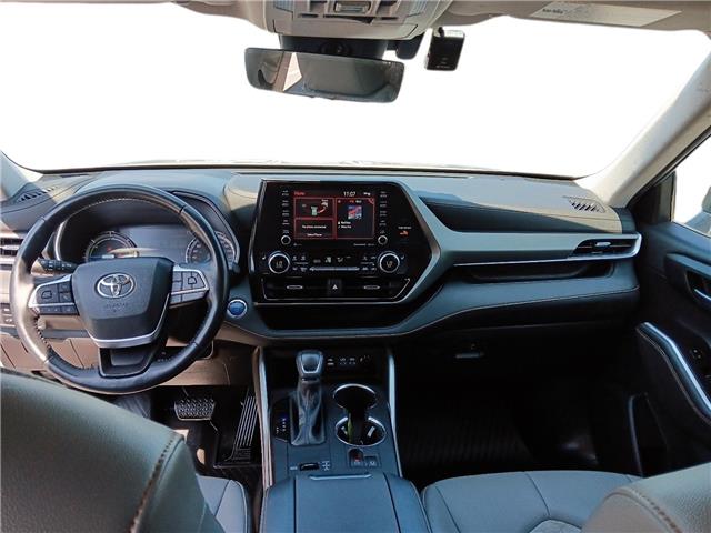 2022 Toyota Highlander Hybrid XLE
