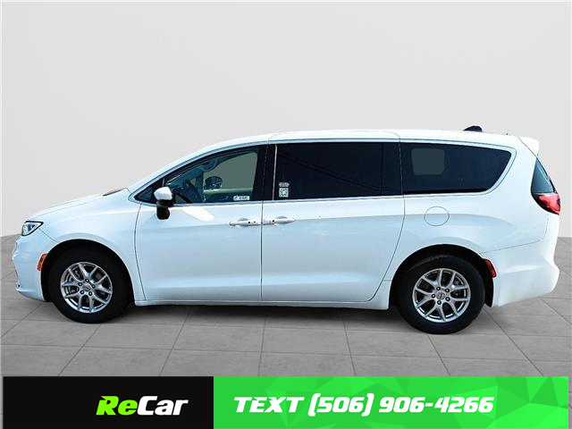 2023 Chrysler Pacifica Touring-L