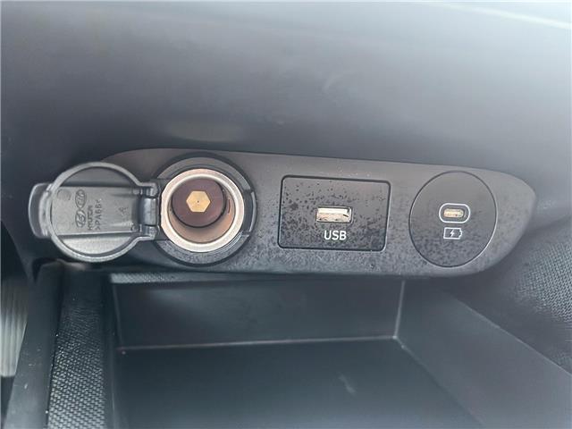2024 Hyundai Elantra Preferred