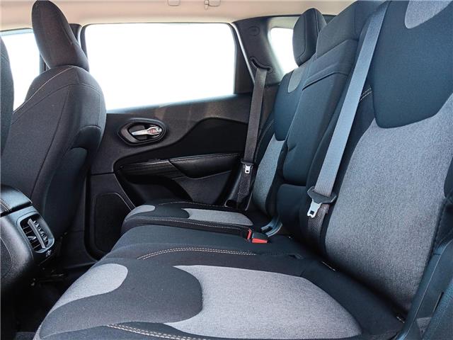 2016 Jeep Cherokee Sport