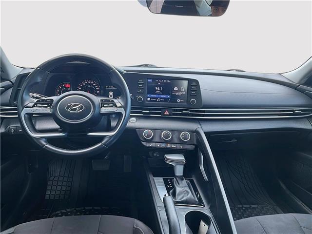 2022 Hyundai Elantra Preferred