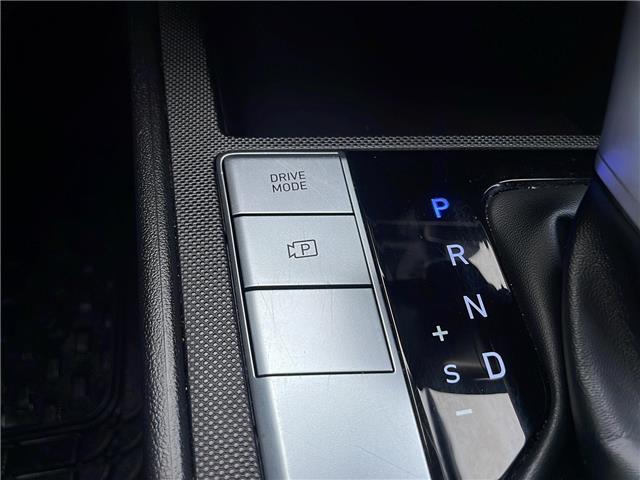 2022 Hyundai Elantra Preferred