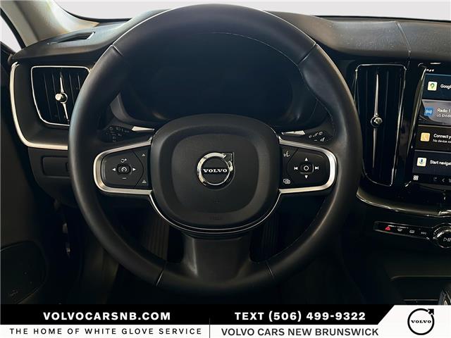 2024 Volvo XC60 B5 Core Dark Theme