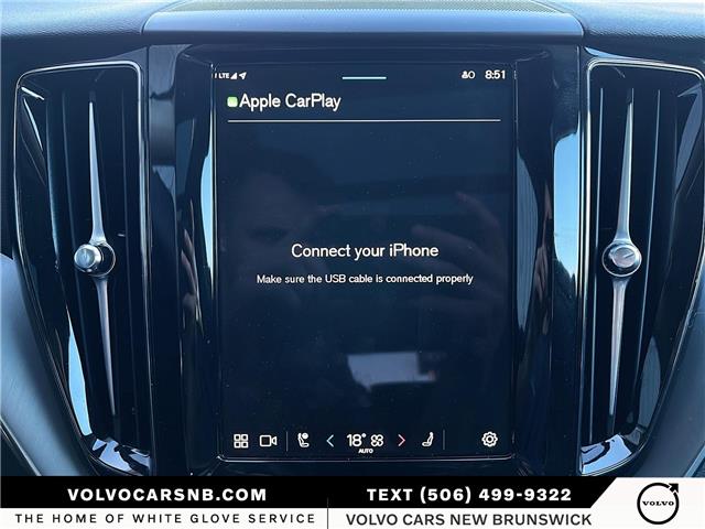 2024 Volvo XC60 B5 Core Dark Theme