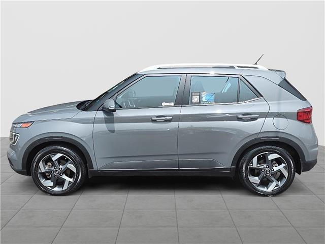 2023 Hyundai Venue Ultimate w/Black Interior (IVT)