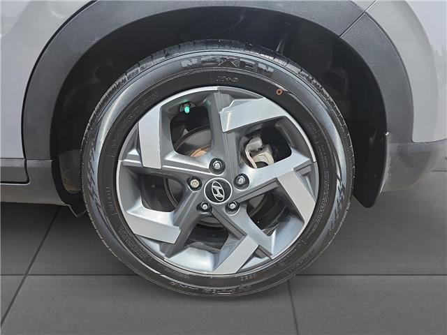 2023 Hyundai Venue Ultimate w/Black Interior (IVT)